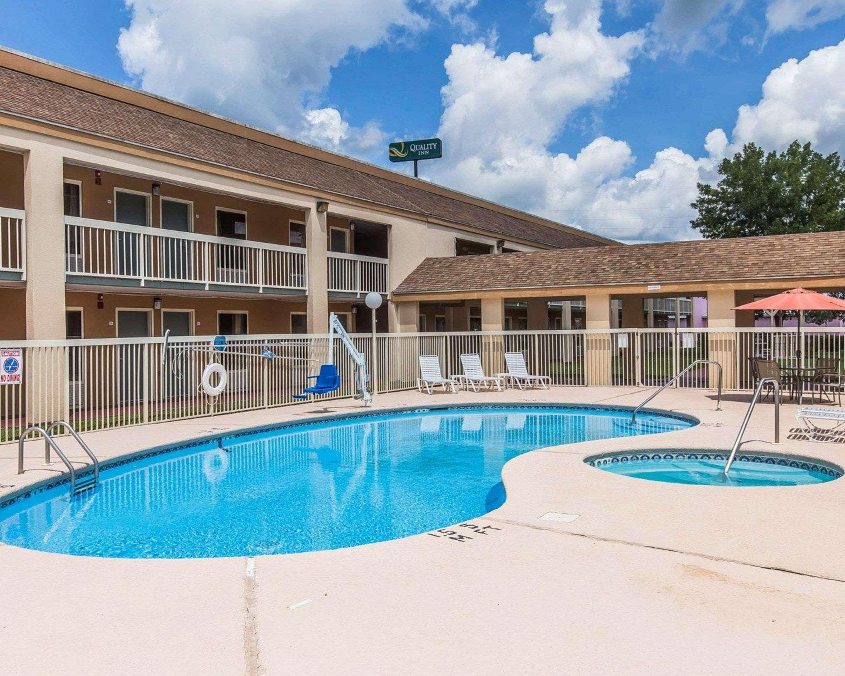 Quality Inn Кингсленд Экстерьер фото