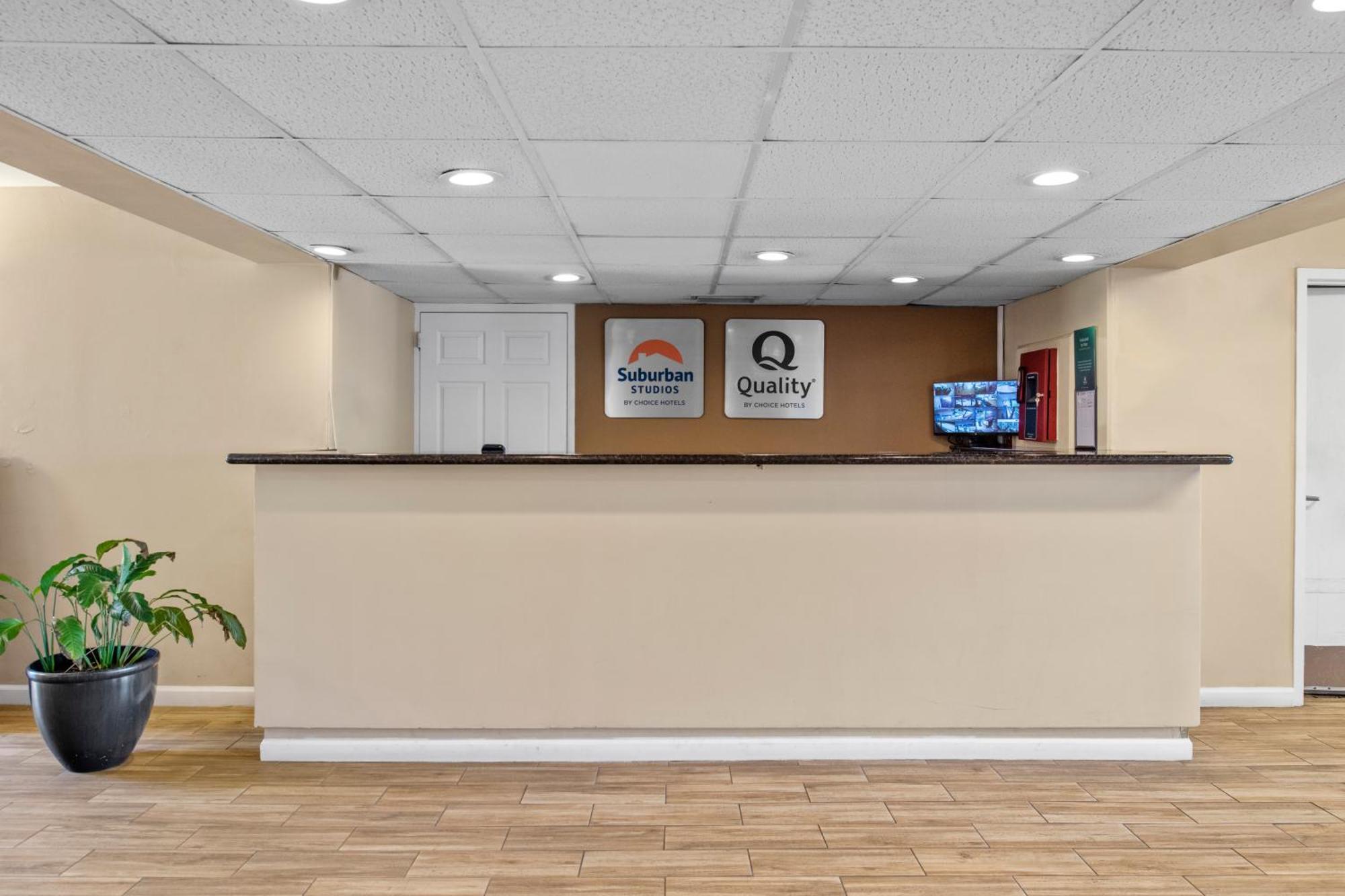 Quality Inn Кингсленд Экстерьер фото