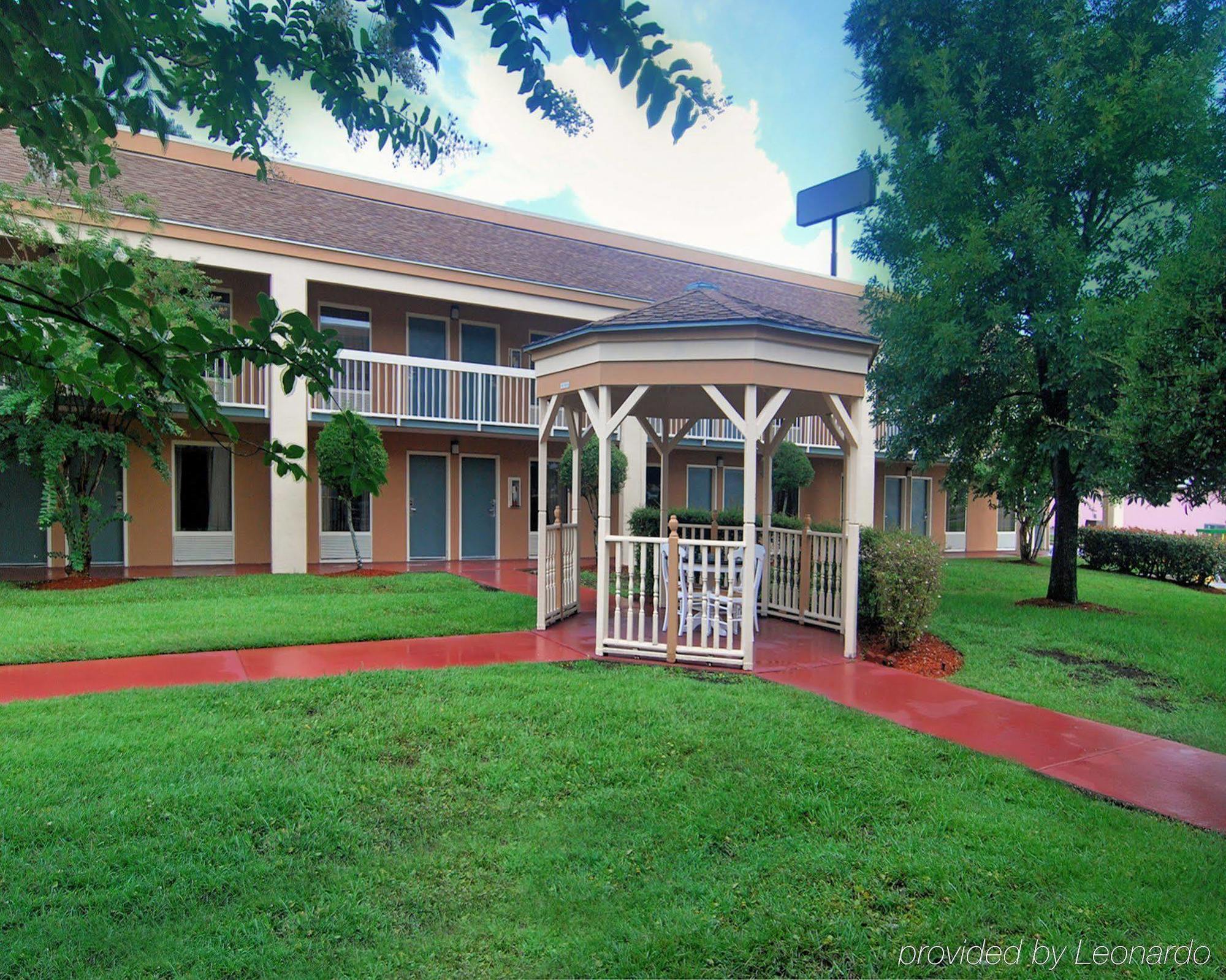 Quality Inn Кингсленд Экстерьер фото